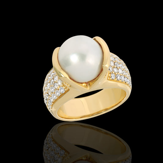 Bella Pearl Ring, with Pave Diamond Shoulders